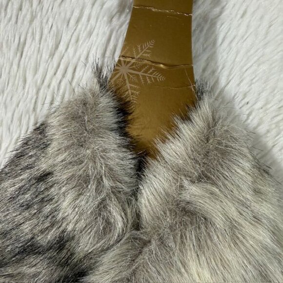 Pier 1 Imports Faux Fur Rhinestone Brooch Wine Bottle Collar Cape Vinodeco - Picture 6 of 12